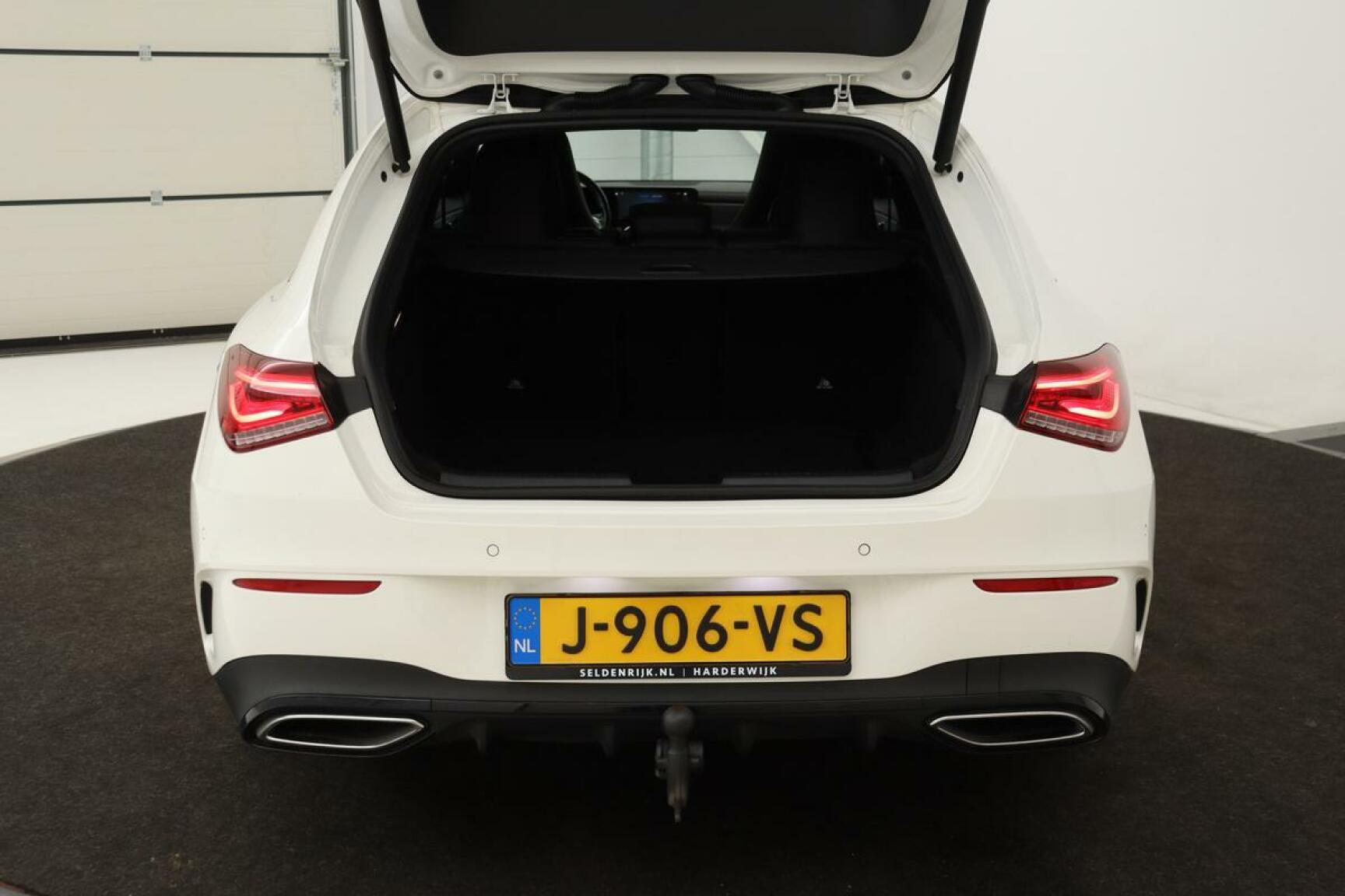 Mercedes-Benz-CLA-Klasse-15