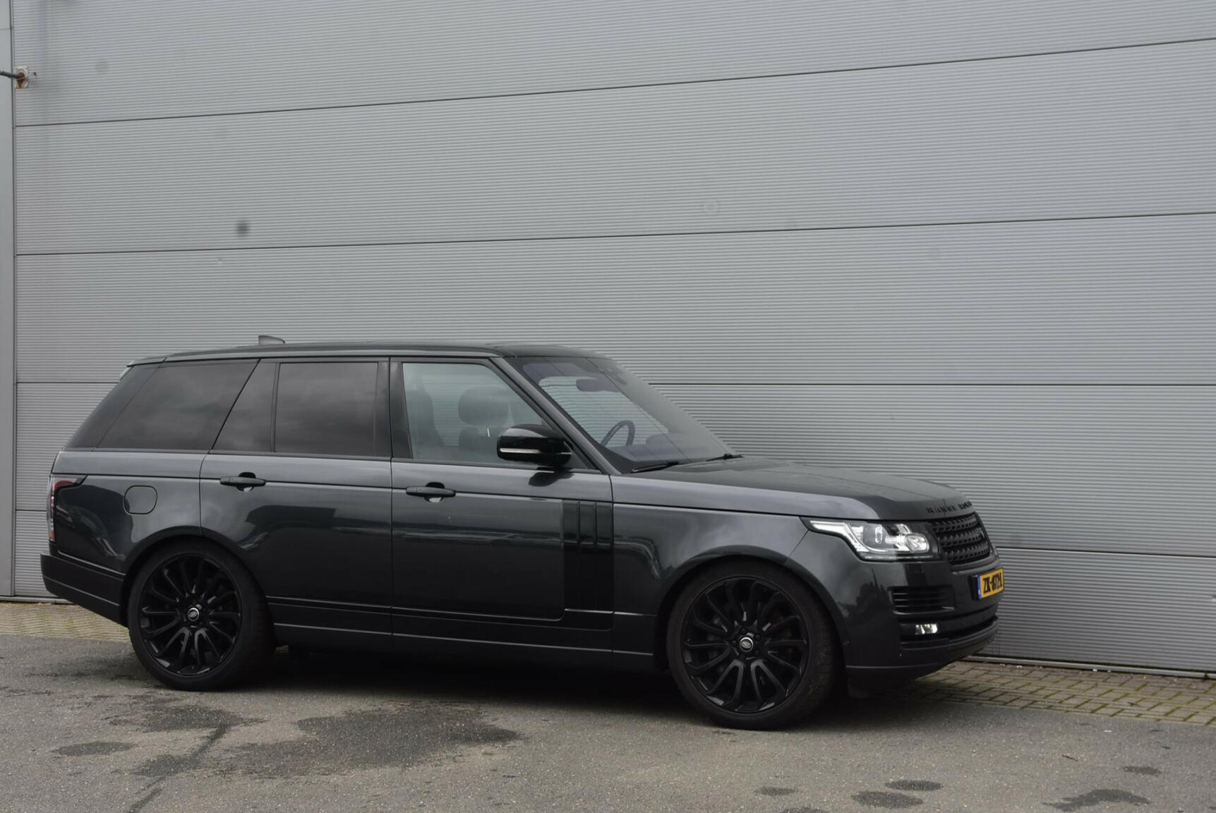 Land Rover-Range Rover-17