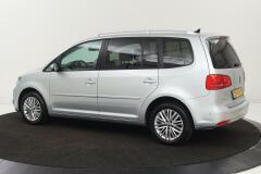 Volkswagen-Touran-1