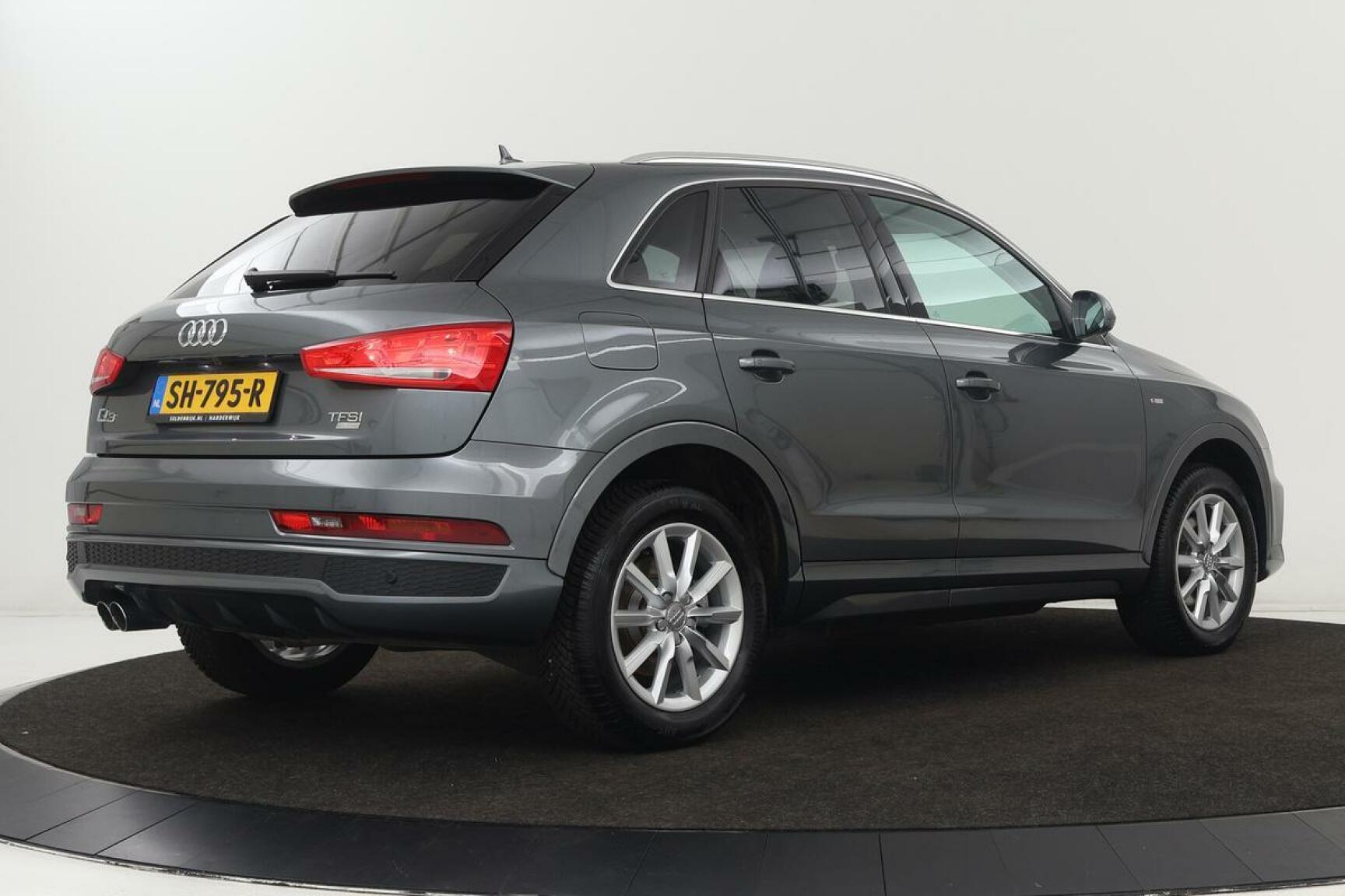 Audi-Q3-33