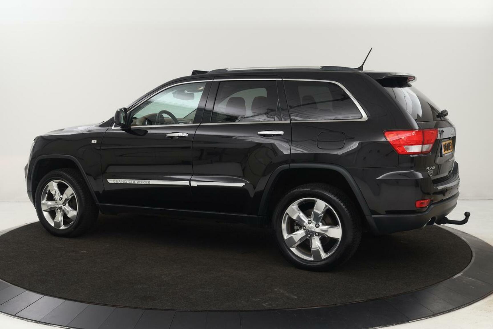 Jeep-Grand Cherokee-1